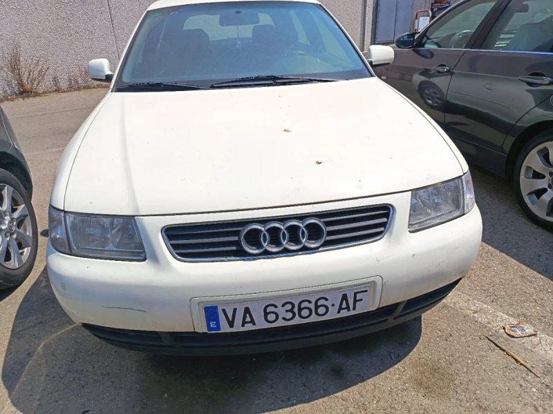 Audi A3 2000 - foto 1