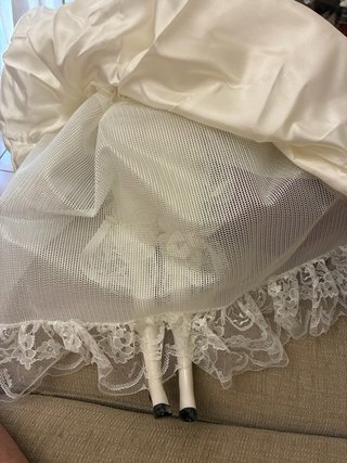 Bambola porcellana vestito bianco