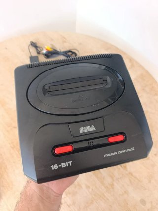 Sega Mega Drive II megadrive videoconsola