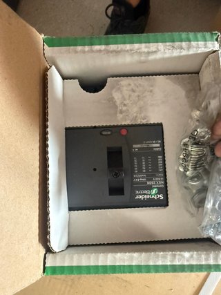 Interruptor Schneider Electric NSX 250N