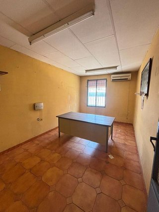 Terreno en venta en Los Llanos - Av. de los Estudiantes en Valdepeñas