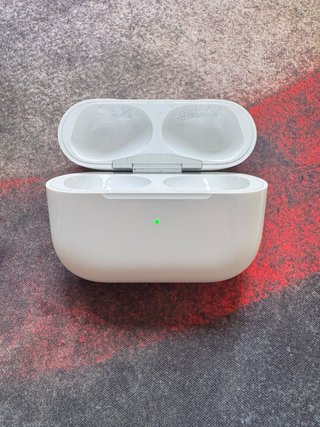 Caja AirPods Pro 2 con conexión USB-C