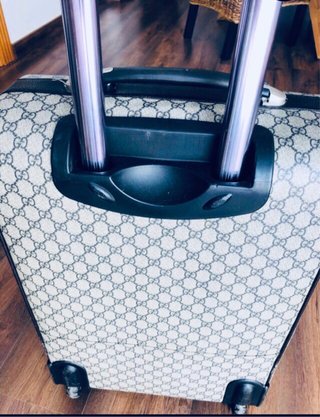 Maleta de viaje Gucci beige