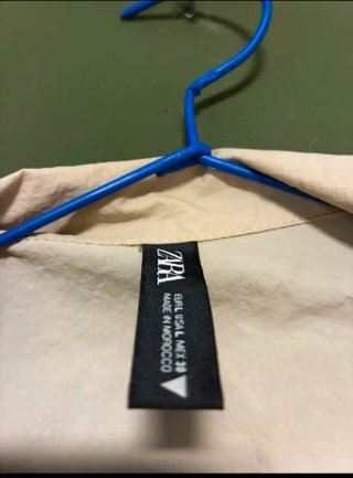 Camisa Zara Beige sin Mangas