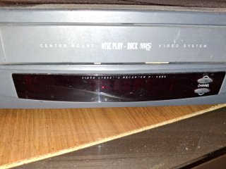 Daewoo VHS + 23 peliculas