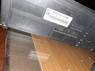Daewoo VHS + 23 peliculas