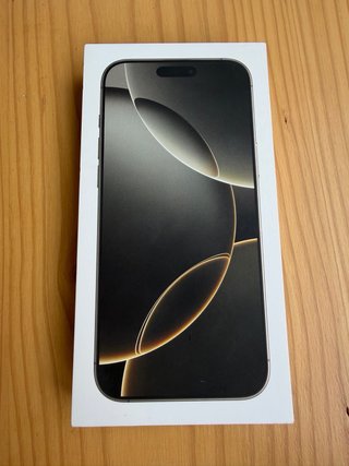 iPhone 16 Pro Max Gris