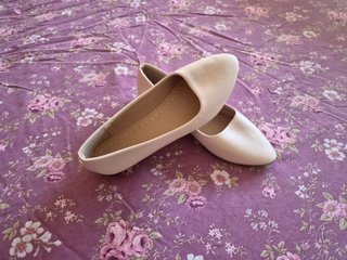 Manoletinas beige talla 39