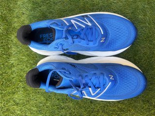 New Balance Fresh Foam More V4 Talla 42 Azul
