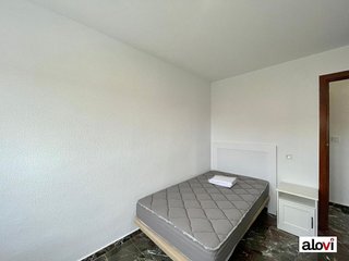 Piso en alquiler en Barrio de Zaidín en Granada