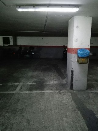 Garaje en venta en Pubilla Cases en Hospitalet de Llobregat, L´