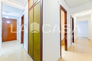 Piso en venta en Ciutat Jardí en Valencia