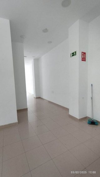 Local comercial en alquiler en Zona Bahía Blanca en Cádiz