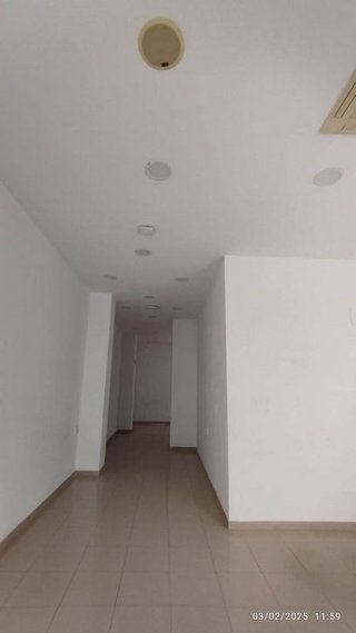 Local comercial en alquiler en Zona Bahía Blanca en Cádiz