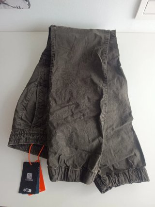 Pantalón cargo SuperDry W30L2 dark grey Green.