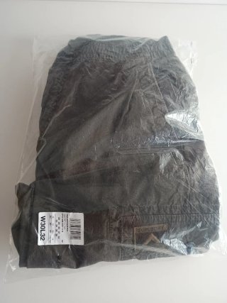 Pantalón cargo SuperDry W30L2 dark grey Green.
