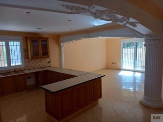 Chalet en venta en Zona Urbanizaciones en Alzira
