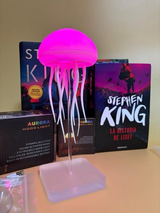 Lámpara Medusa Aurora Mood Light de noche