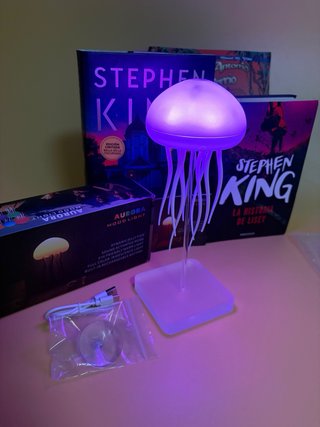 Lámpara Medusa Aurora Mood Light de noche