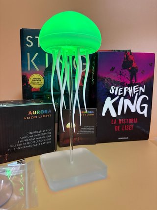 Lámpara Medusa Aurora Mood Light de noche