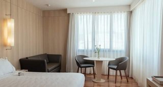 Instalacion de Cortinas y Montajes.