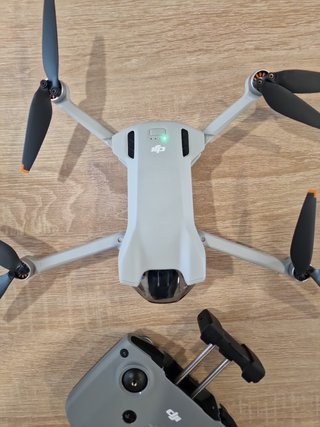 DJI Mini 3 – Dron Mini con cámara ligero