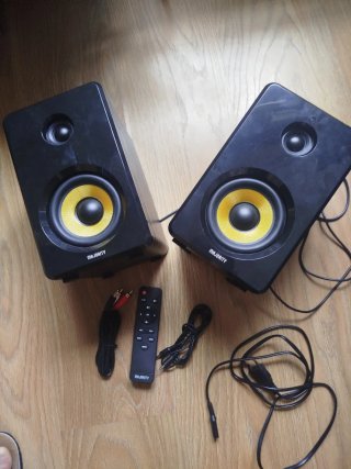 Altavoces Majority con bluetooth