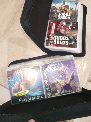 Giochi PC e PS1 Neri