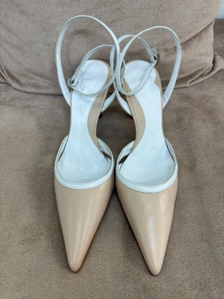 Zapatos de piel beige y blanco sin usar