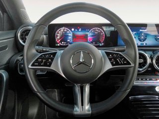 Mercedes-Benz Clase A 180 100 kW (136 CV)
