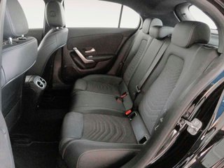 Mercedes-Benz Clase A 180 100 kW (136 CV)