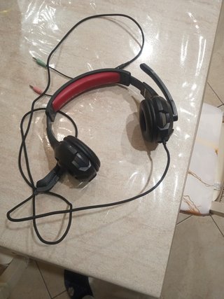 Cuffie Gaming Cablate Nere e Rosse con cavo