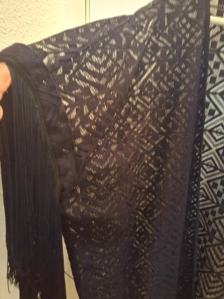 Kimono calado negro con flecos