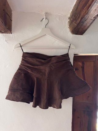 Falda pantalón marrón volantes