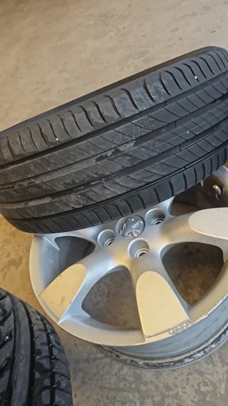 Llantas + Neumáticos Peugeot 307 205/55/16