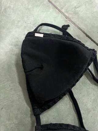 Top bikini negro efecto piel talla M