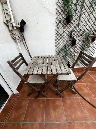 Conjunto mesa y sillas terraza madera