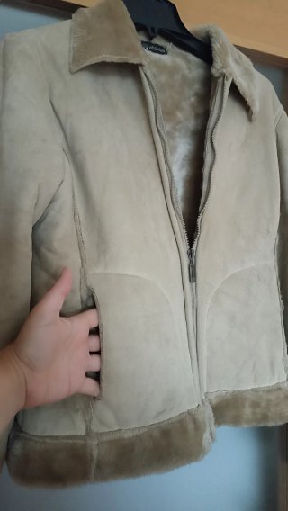 Chaqueta corta pelo beige talla 42