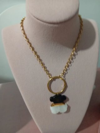 Collar con colgante de oso