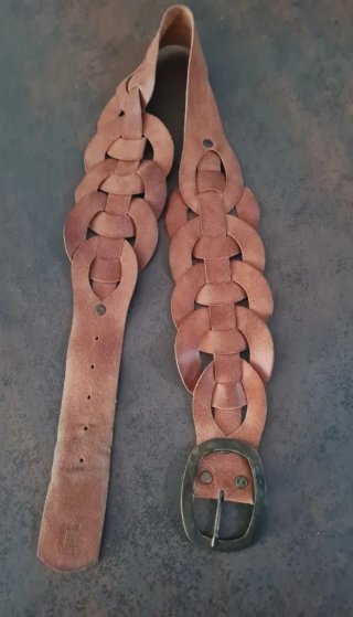 Cinturón de cuero trenzado marrón