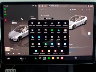 Tesla Model Y Performance 4WD 393 kW (534 CV)