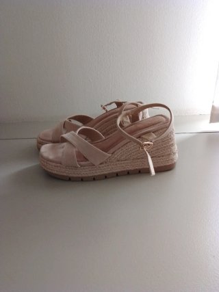 Sandalias Catwalk Beige Cuña