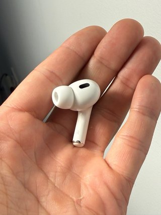 Caja AirPods Pro 2 + Auricular Derecho