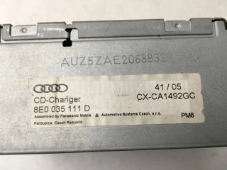 Radio CD Audi 8E0035111D