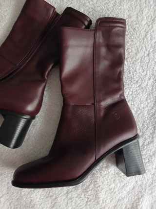 Botas con tacón color vino piel auténtica T.40