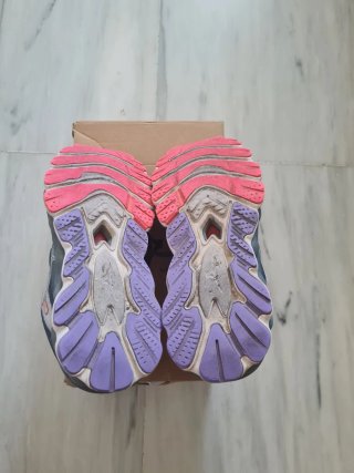 Zapatillas Mizuno Wave Sky 7 Gris/Morado