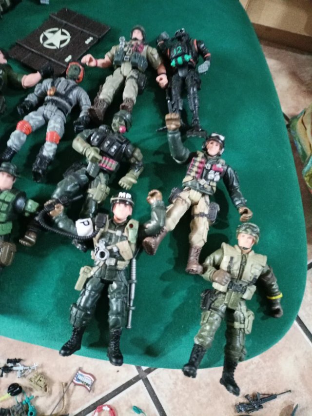Lote Acción Militar Caop Mei: 16 figuras