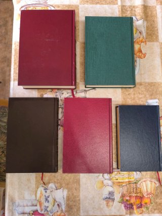 Lote 5 libros Biblioteca clásica gredos
