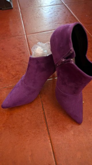Botines morados de tacón