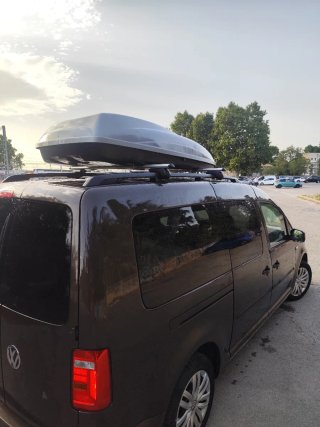 Alquiler cofre- barras coche 420l